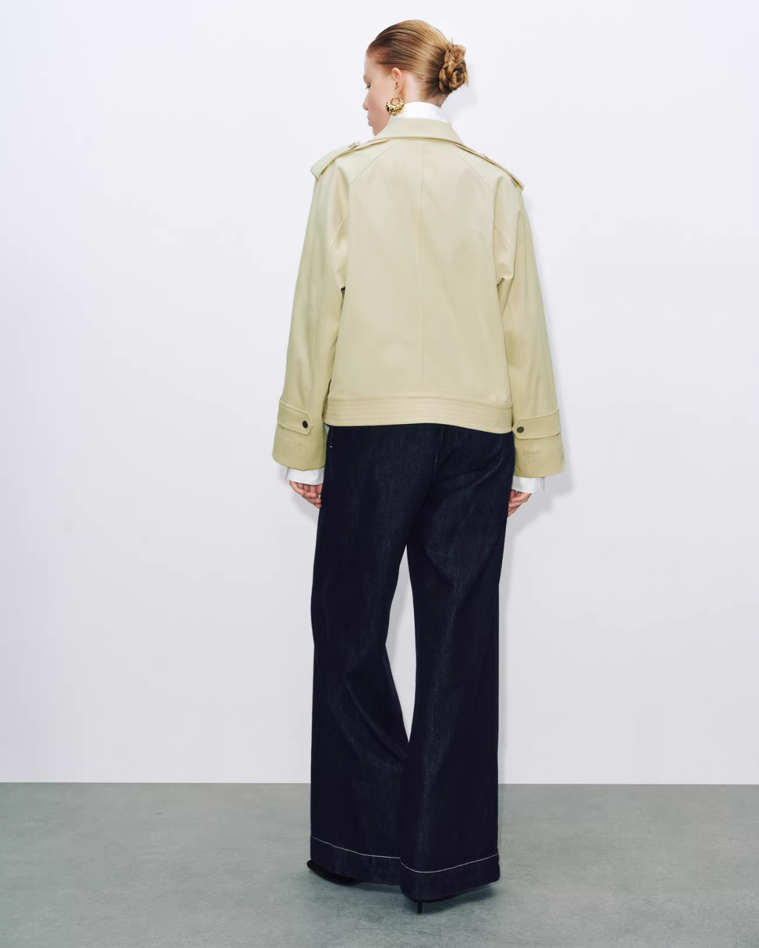 Minimal Trench Fit Jacket