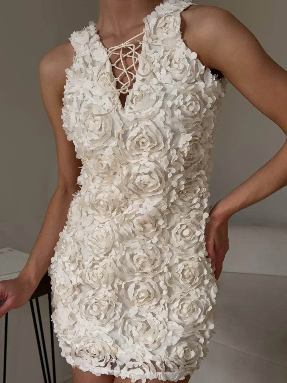 3D-Blumenschnür-Minikleid