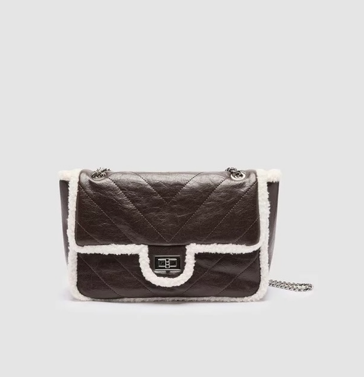 Mireille Contrast Trim Quilted Shoulder Bag — interior detail