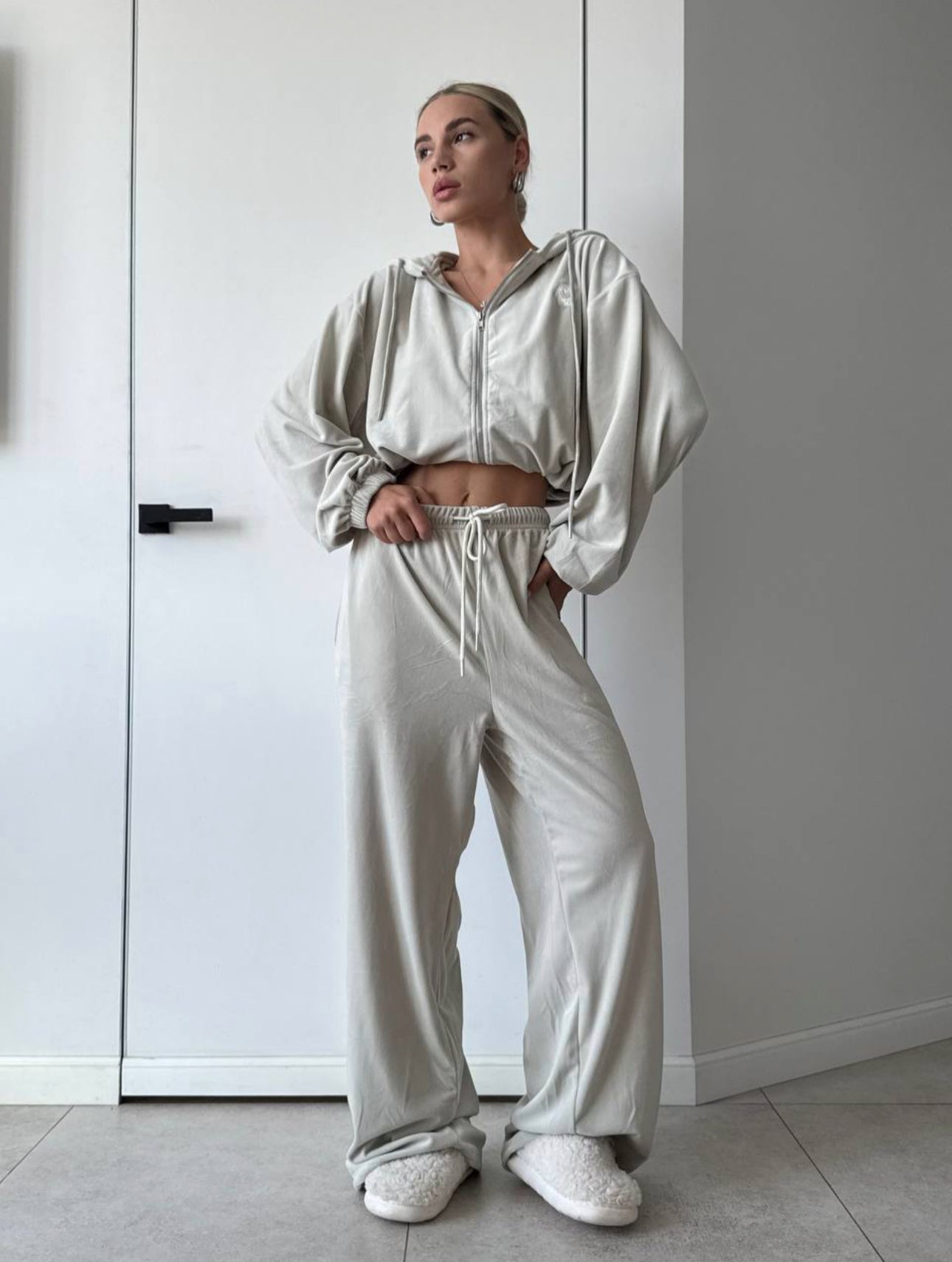 Baggy Training Set with Cropped Zipper Hoodie