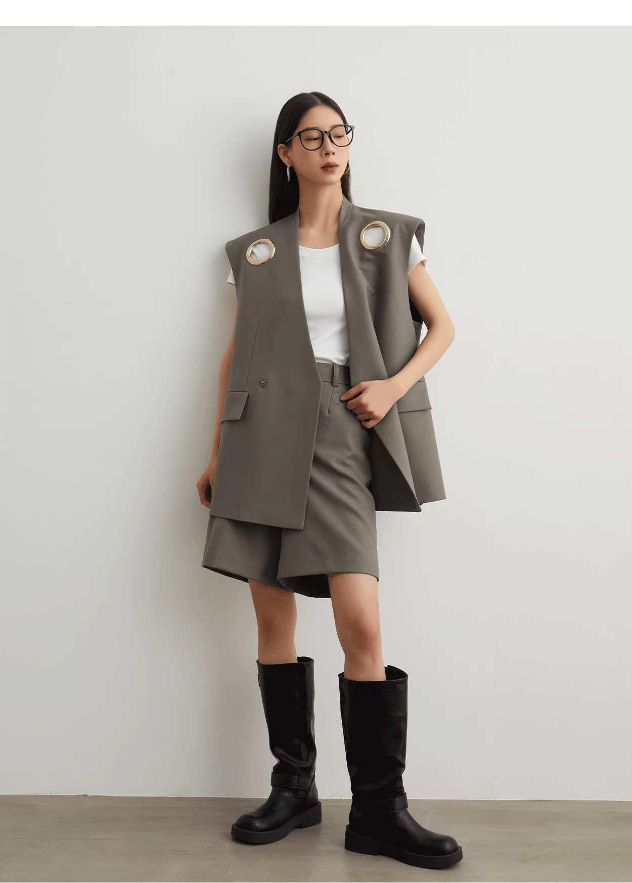Sleeveless blazer vest + shorts set