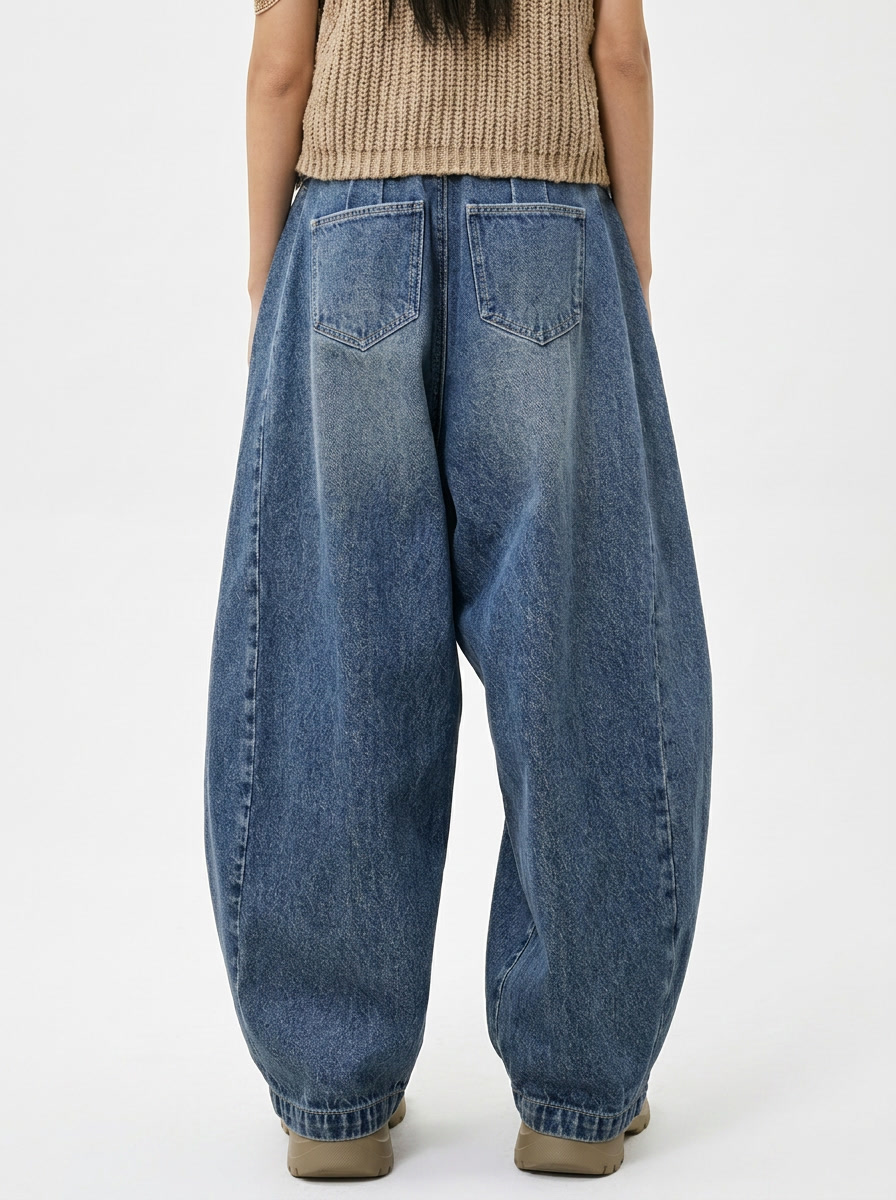 Ultra-Voluminous Baggy Jeans