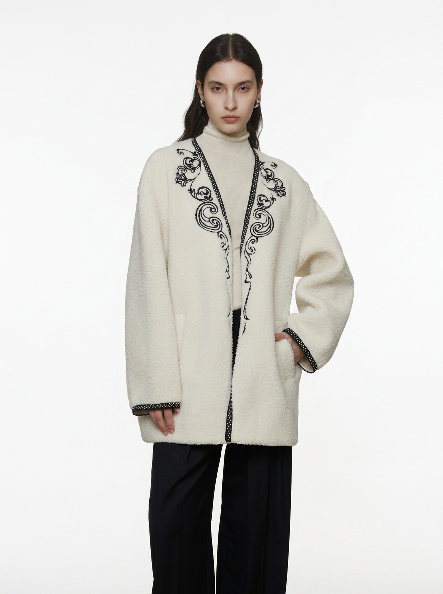 Embroidered V-Neck Short Wool Jacket