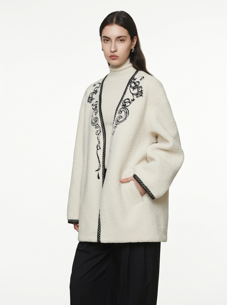 Embroidered V-Neck Short Wool Jacket