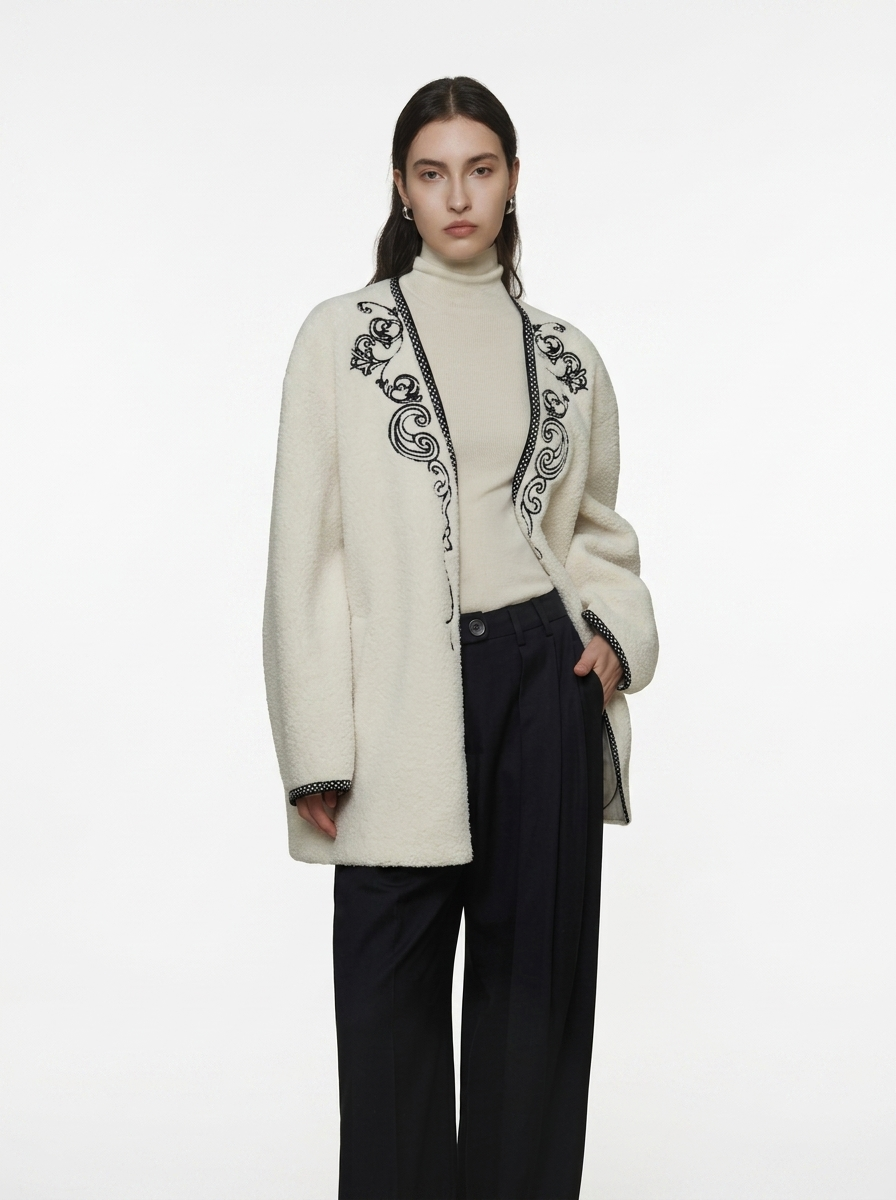 Embroidered V-Neck Short Wool Jacket