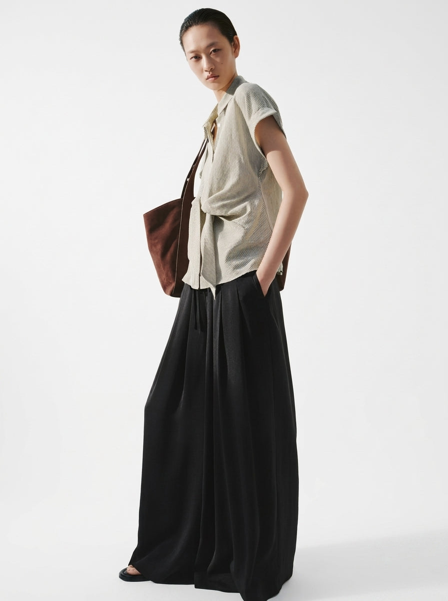 Black Wide-Leg Pleated Drawstring Pant