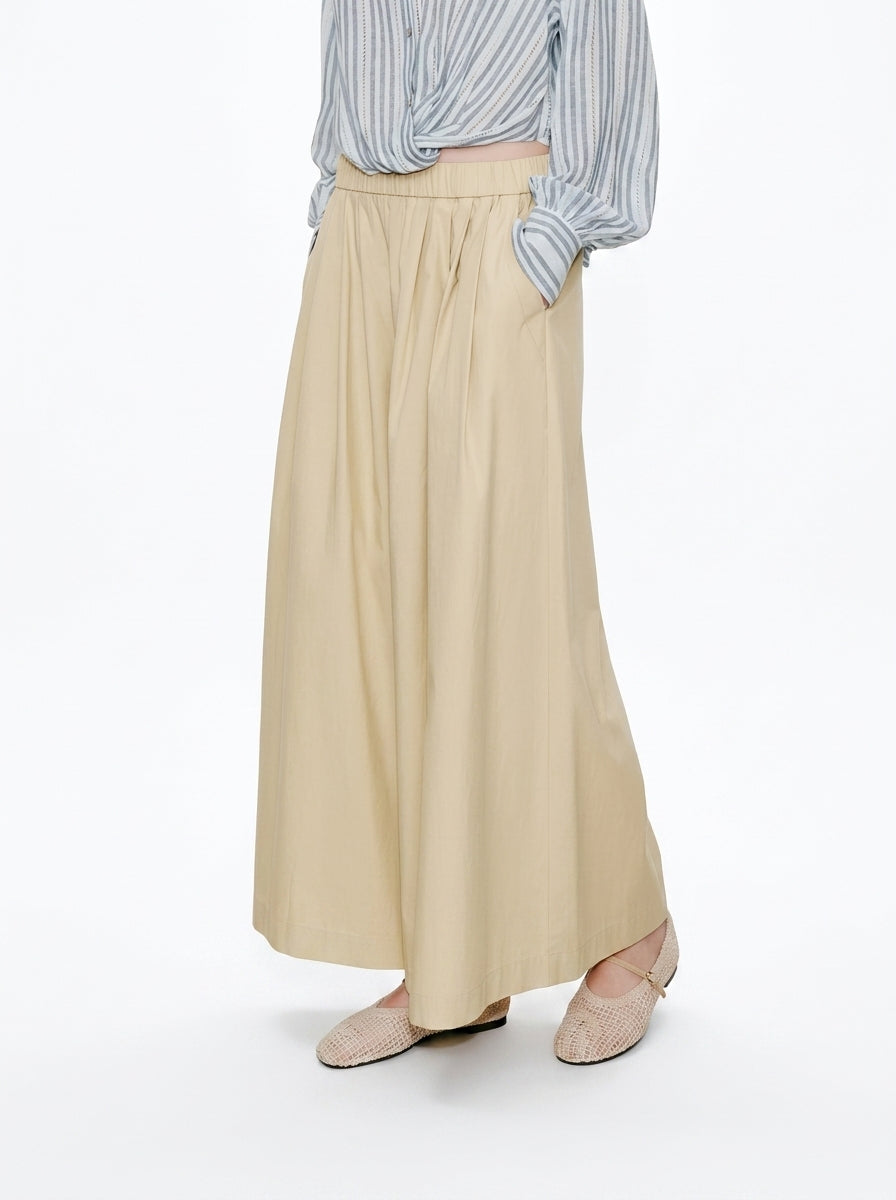 Wide-Leg Relaxed Pants