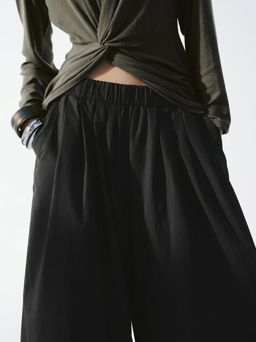 Wide-Leg Relaxed Pants