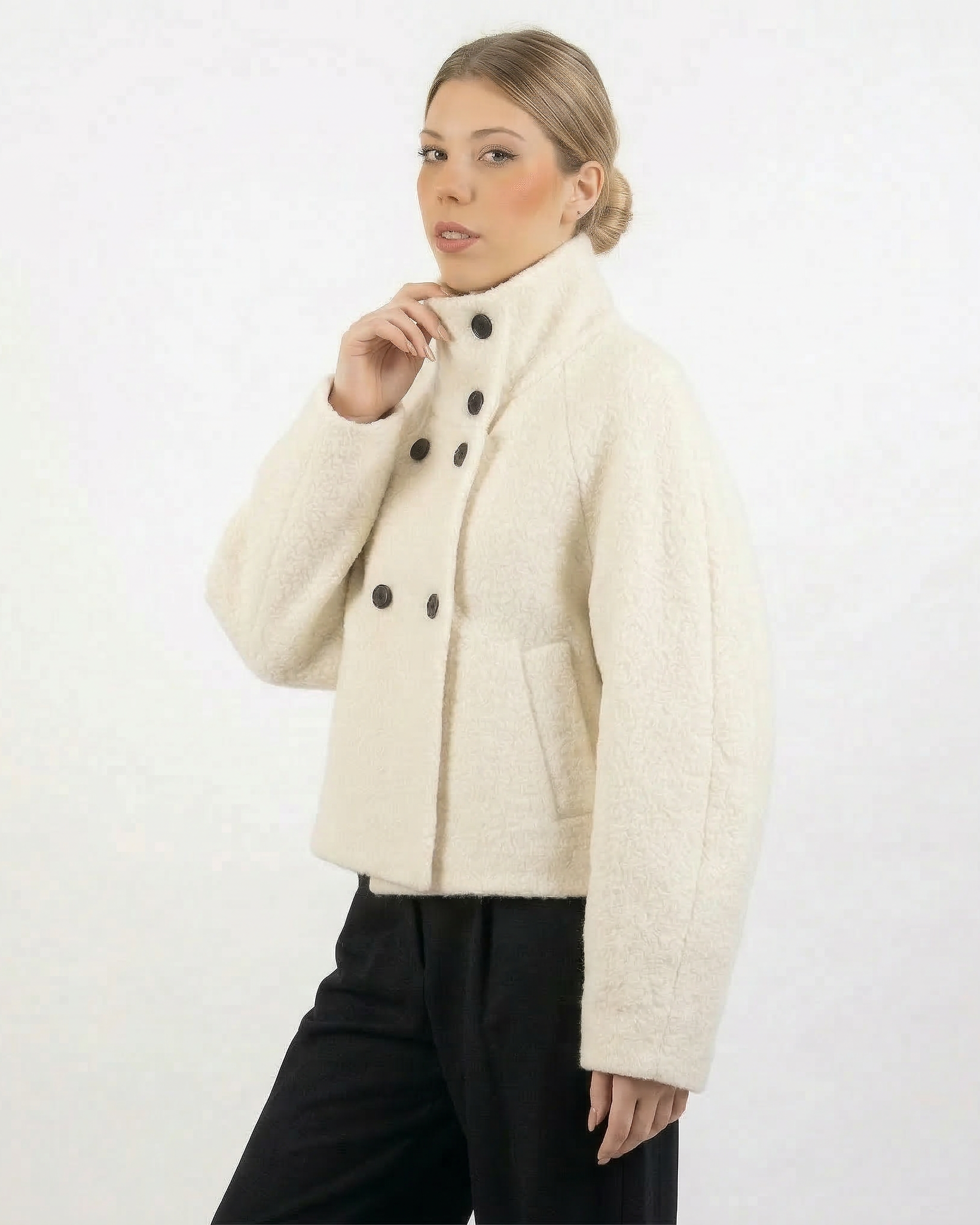 Wool Short Jacket – Timeless Elegance